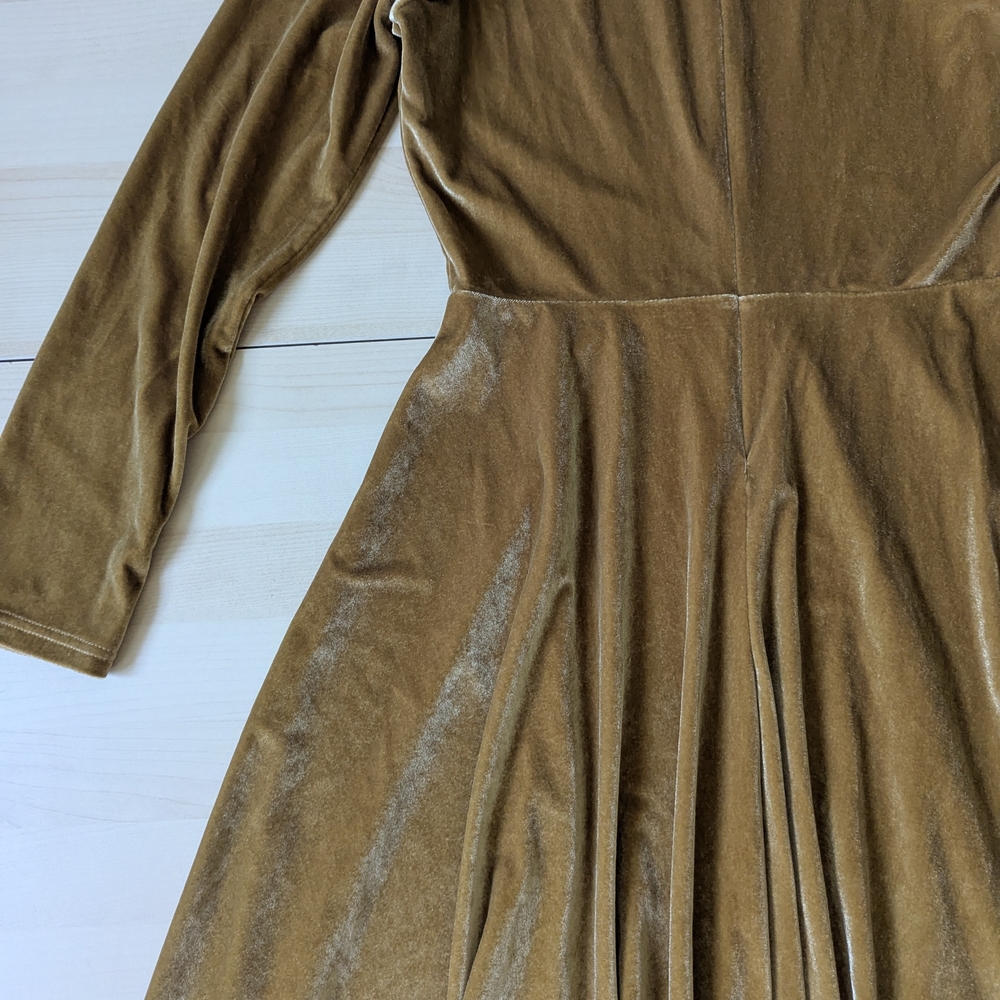 Ivy City Co La La Lady Midi Gold Velvet Long sleeve Modest Mom‎ Dress S - Picture 13 of 16